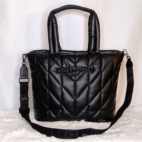 Karl Lagerfeld Handbags - Karl Lagerfeld OVERSIZED Tote Bag 🖤🖤🖤